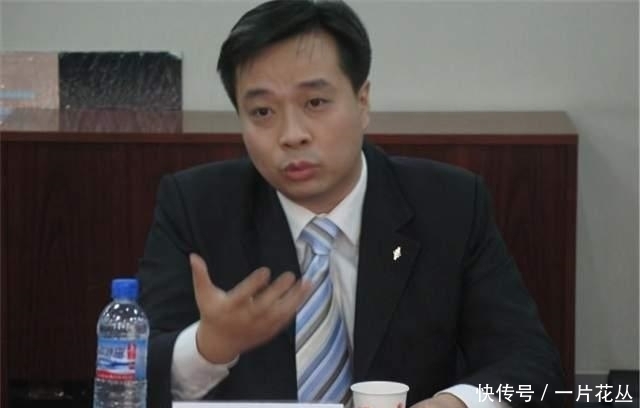 七绝|北师大教授康震,在诗词大会上即兴创作,一首七绝让自己跌落神坛