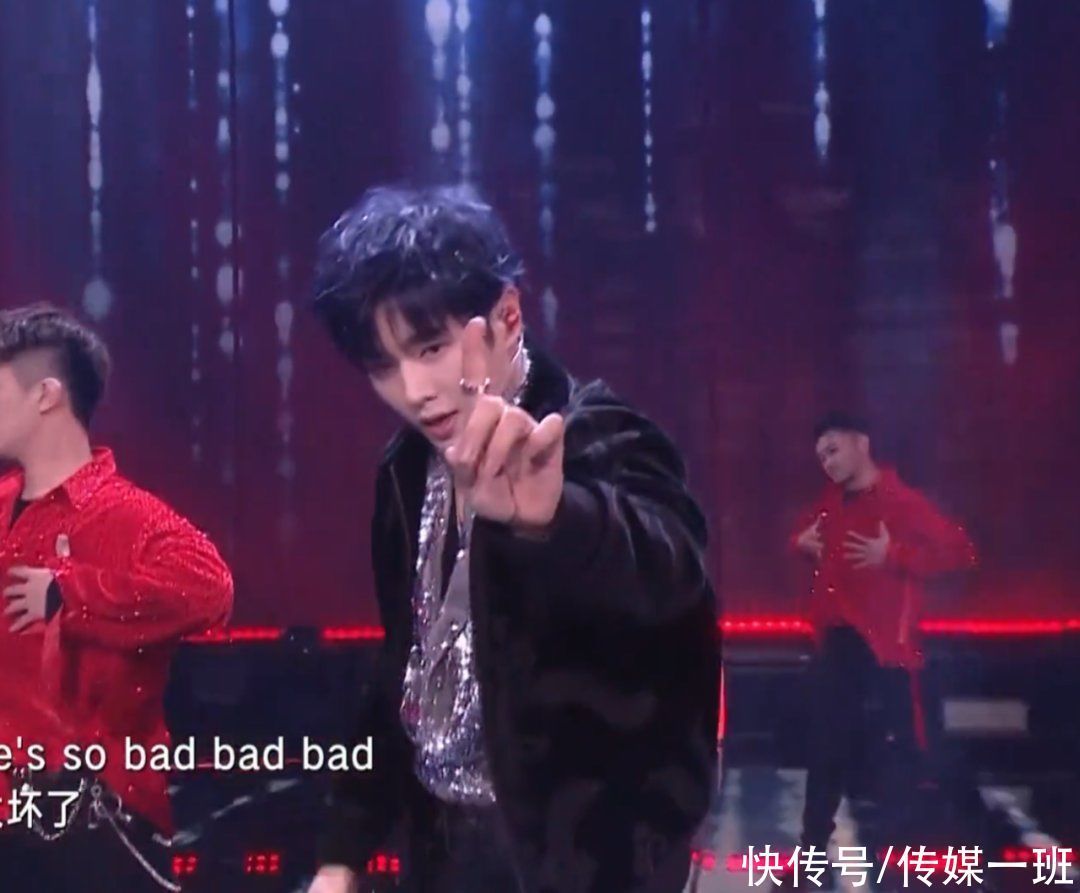 刘嘉玲|番茄台跨年:肖战压轴,李汶翰假唱,R1SE全员11人整整齐齐