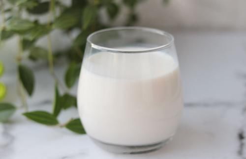 多巴胺|常喝牛奶可以养甲状腺?提醒:保护甲状腺,2物或可多吃