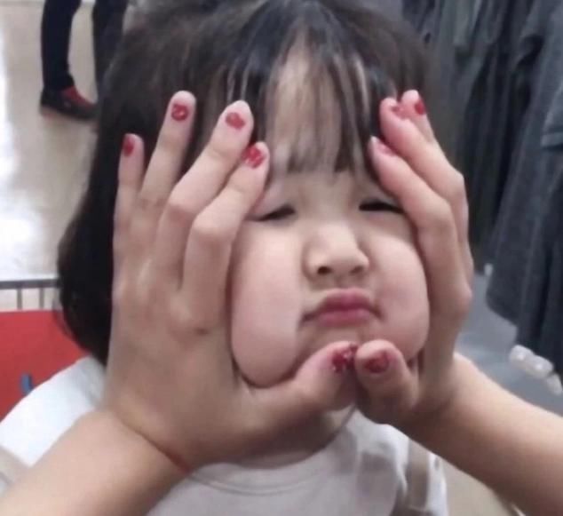 缺陷|脸上有这“3个缺陷”的女生,颜值不会太低,没准“仙女本仙”就是你