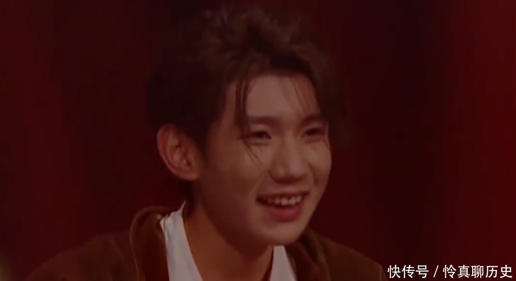 宝藏 宝藏歌手带来《好借好还》,王源想被人欠债,这一点颇似毛不易