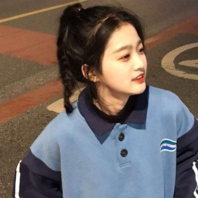 学生妹|学生妹别再扎“低马尾”了,现在流行“青春马尾”,坐等男神主动撩