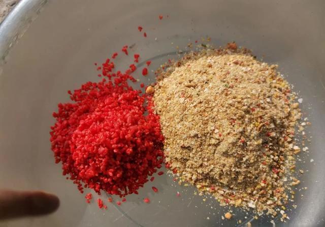 立秋以后钓鲫鱼,加这两种饵效果更好,何愁不上大板鲫