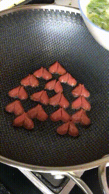 |搞笑GIF趣图：只要我穿上这身衣服，发传单你就得拿着