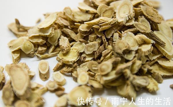 盗汗|睡醒后满身是汗?多半是阴虚盗汗,中医生教你3种调理方法