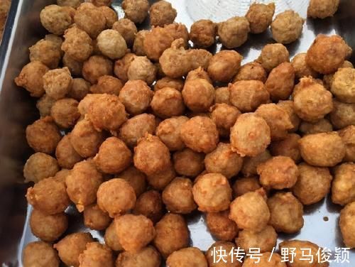 肉丸|炸肉丸,牢记“三放两不放”,丸子外酥里嫩,放凉了都不发硬!