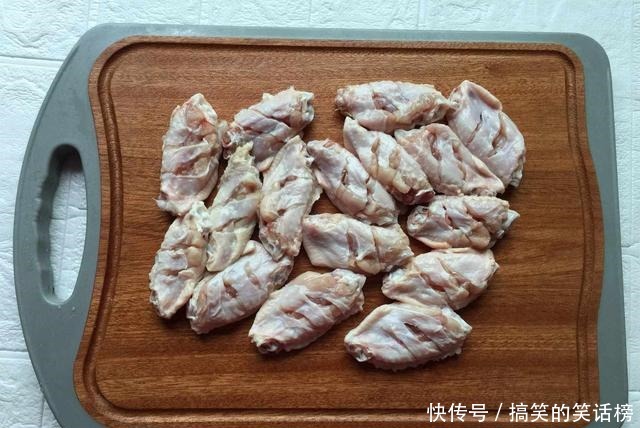 孩子最爱的菜,一周吃3回都嫌不够,简单一焖,香到连汁也不放过