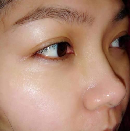 “刷酸”产品千千万，我最爱的还是这3款，真的养出了“牛奶肌”