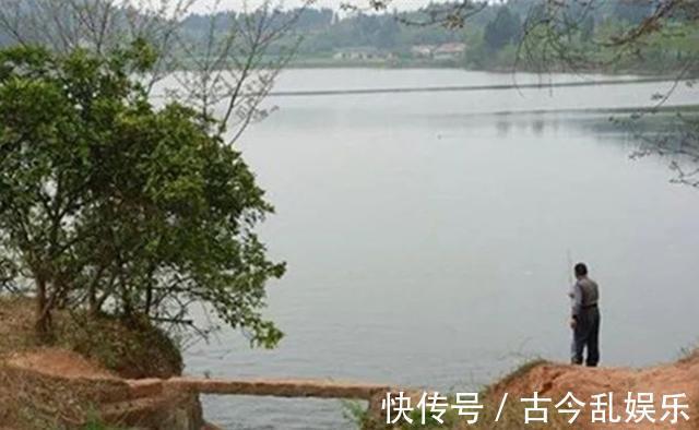 鱼类|入秋之后野钓大鱼,钓位应该如何选择?钓深水还是钓浅水?