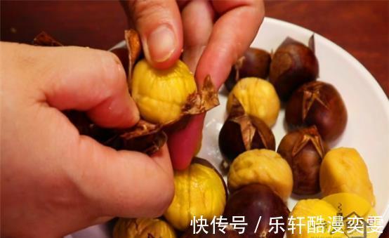 才知道,板栗去壳只需1个瓶盖,一秒一个,老农的方法太好用了