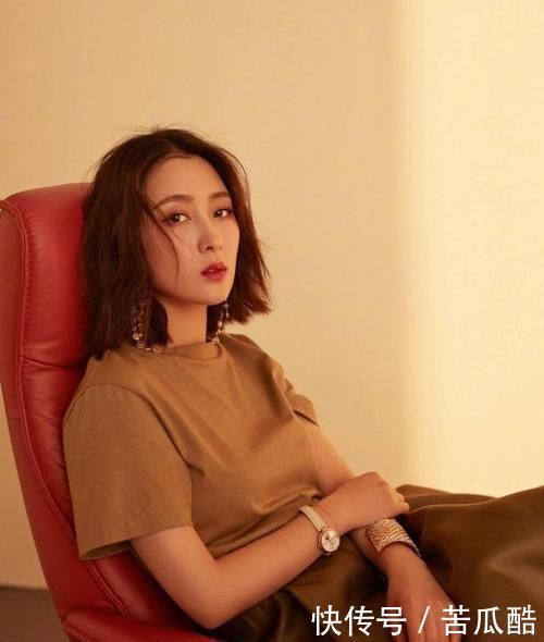 齐肩|女人40岁后，别乱烫发这3种'短发'不仅减龄，还特别好看