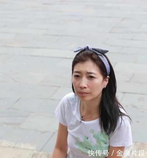 《爸爸去哪儿》小公主夏天,明明是混血儿,近照却越长越像妈妈!