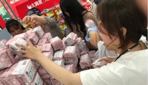 |段子 女生果然在满减活动面前毫无抵抗能力, 男同胞要顶住压力啊!