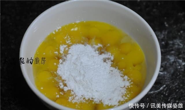 儿子早餐最爱它,1周5次都吃不厌,烫一烫卷一卷,做法好简单