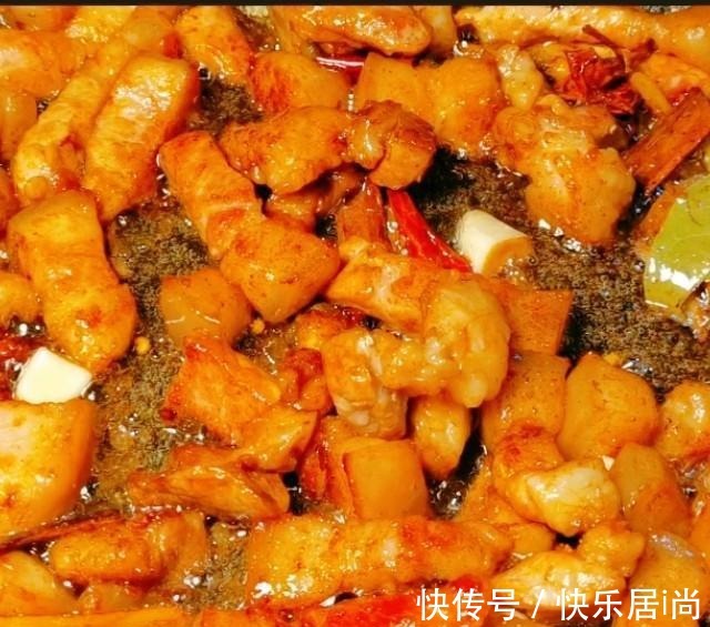 美食天下|不加一滴水油的红烧肉,香而不腻,解馋下饭!