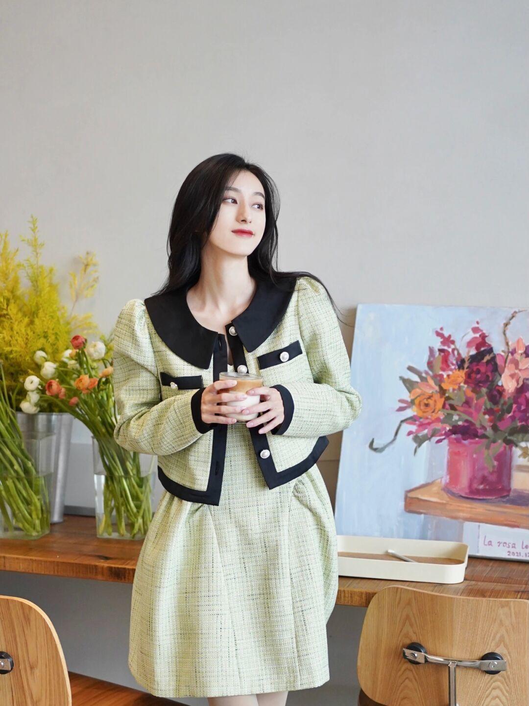 搭配 “小香风外套”才是冬季穿搭的yyds,优雅知性又干练,谁穿谁美