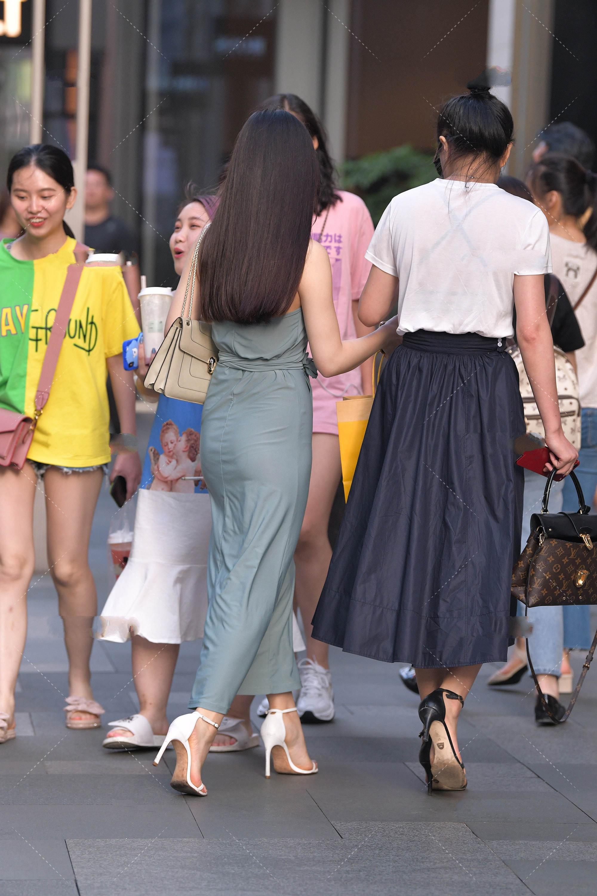 温婉|温婉儒雅的长裙, 时髦女生穿搭, 你会搭配么