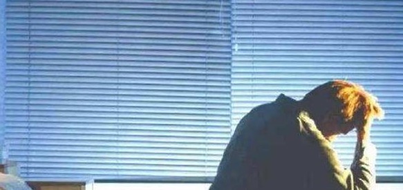 华花苗|糖尿病可以活多少年提醒睡觉时有4种表现,抓紧查一查血糖