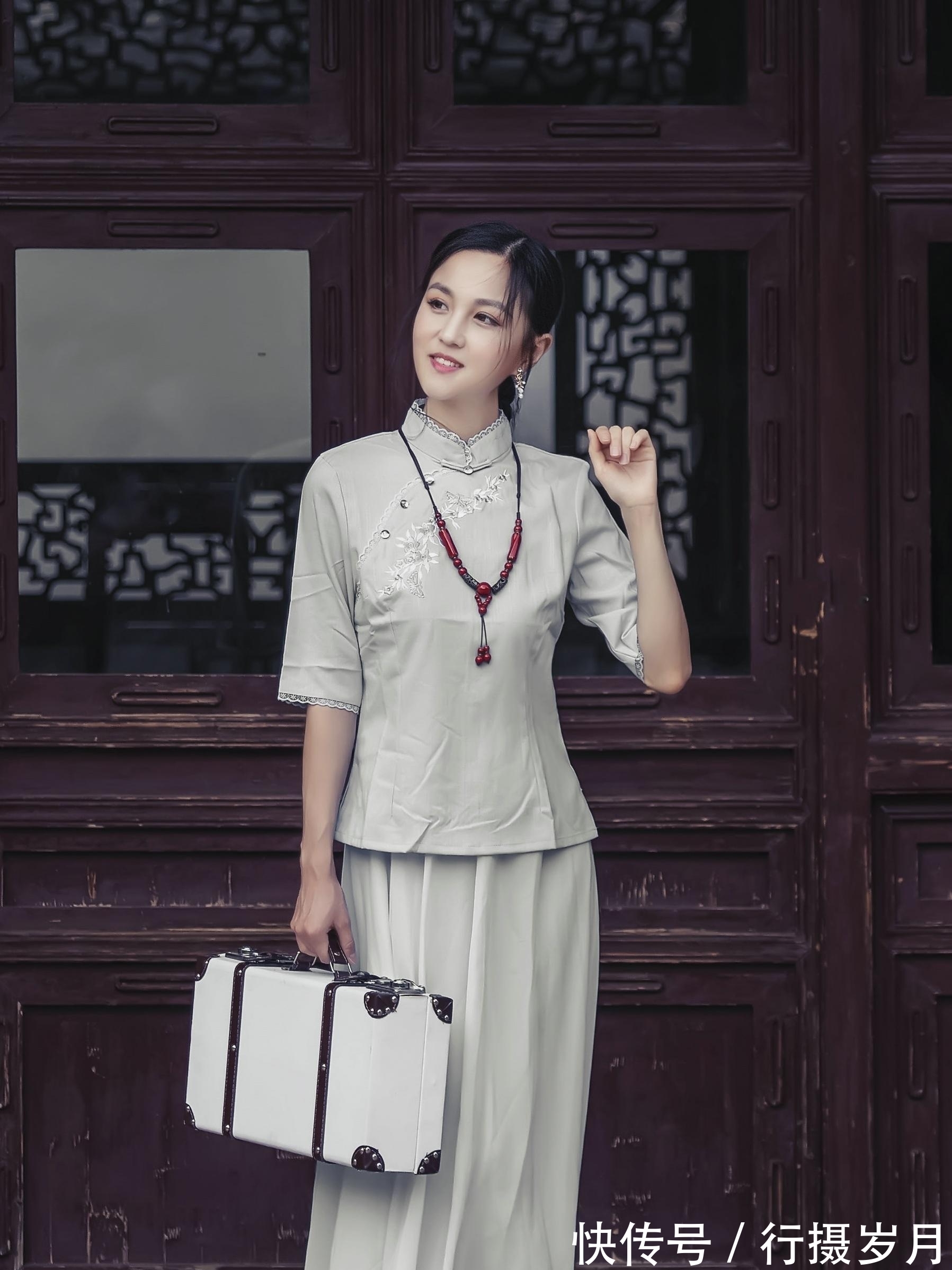 身体@有一种思念,在身体里流转,铅华不染