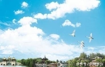 萋萋$十五首描写小草的古诗词,为君闲暇助兴,茶余饭后解闷