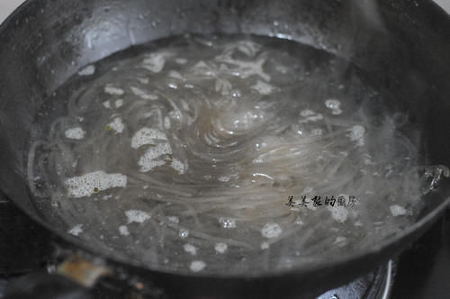 家家|湖南人最爱这一口!冬天家家都要做,比红烧肉解馋,吃一次忘不了!