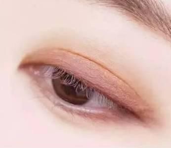 紫葡萄眼妆，媚而不妖，真的太好看了~