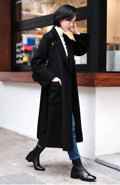 穿搭 今年“九分裤+裸靴”火了,显高显瘦又有气场,时髦保暖还日常