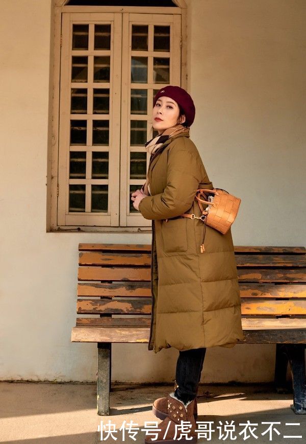 熟龄女人别穿太“老气”，优雅又大气的穿搭更适合你，耐看又高级