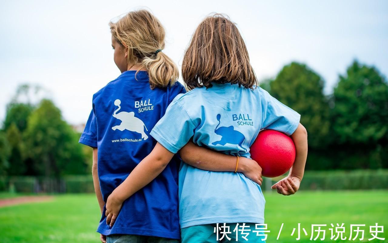 性格|孩子窝里横,外面怂的性格,多半有这3点原因,值得父母深思