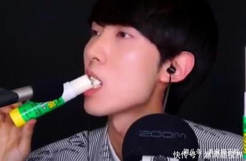 巧克力|学生党敢“放肆”偷吃的零食,认出来画笔巧克力,却被固体胶骗了