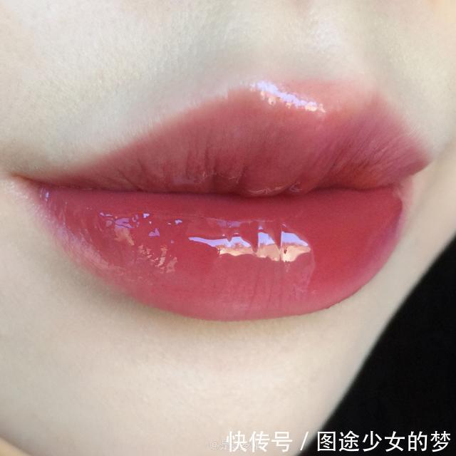 别再只买完美日记了,论显白口红,这4支“天仙色”,个个卖断货