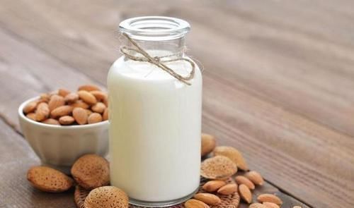 人到中年注意饮食,常吃3种食物,疏通血管,延缓衰老,美容护肤