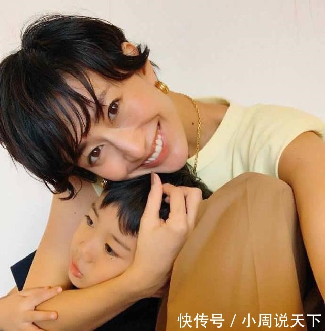 穿搭 凭着一头“短发”,中年的她美得高级!3大穿搭要点,学会你也行!