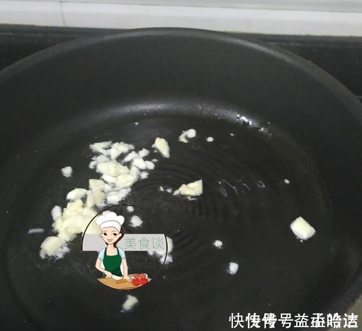 此菜几毛一斤，虽然不起眼，但维生素C比梨高10倍，滋补赛人参