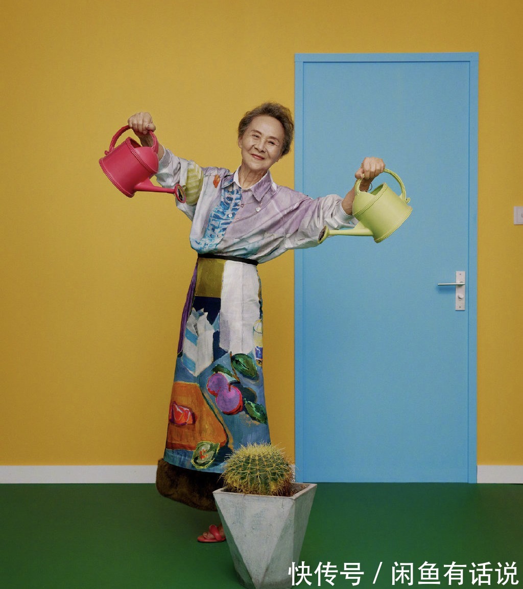 时髦|83岁奶奶穿30年前“旧衣服”拍大片,时髦又减龄,我突然不怕老了