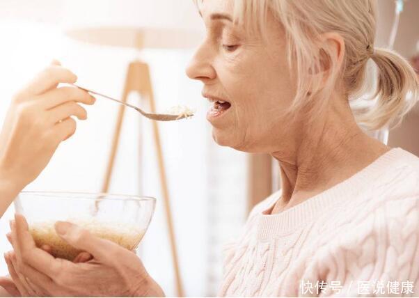 老年痴呆找上门,身体会有哪些“特征”?5点若都符合,别再拖了