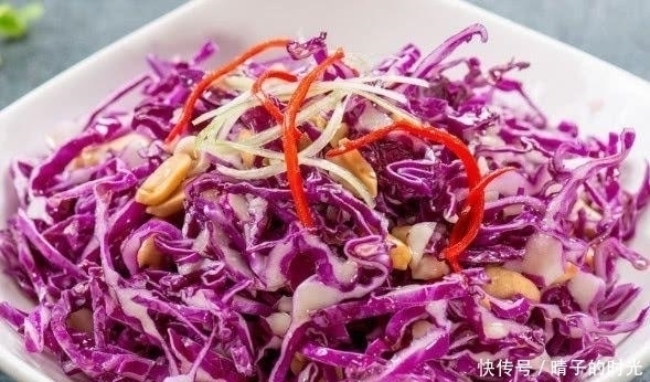 上门|4类食物太伤胃，不想胃病找上门，常吃一种天然“养胃王”