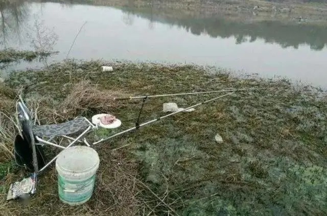 十月了鲫鱼都藏在这地方,钓过的人都说好!