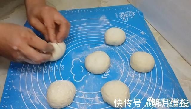 红豆饼这样做太好吃了，锅里烙一烙，我家一周吃五次，真的太香了