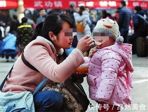 宝宝|“新生儿的胃”有多大?一张图带你看明白,5个信号告诉你娃饱了