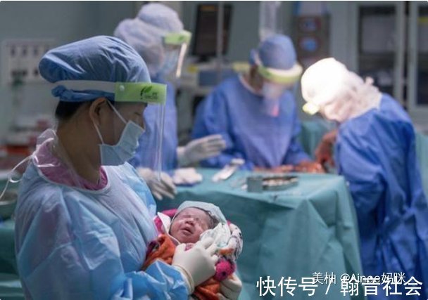 医护人员|新生儿宝宝出生后,为何医生要让宝妈确认性别,而不是先看脸?