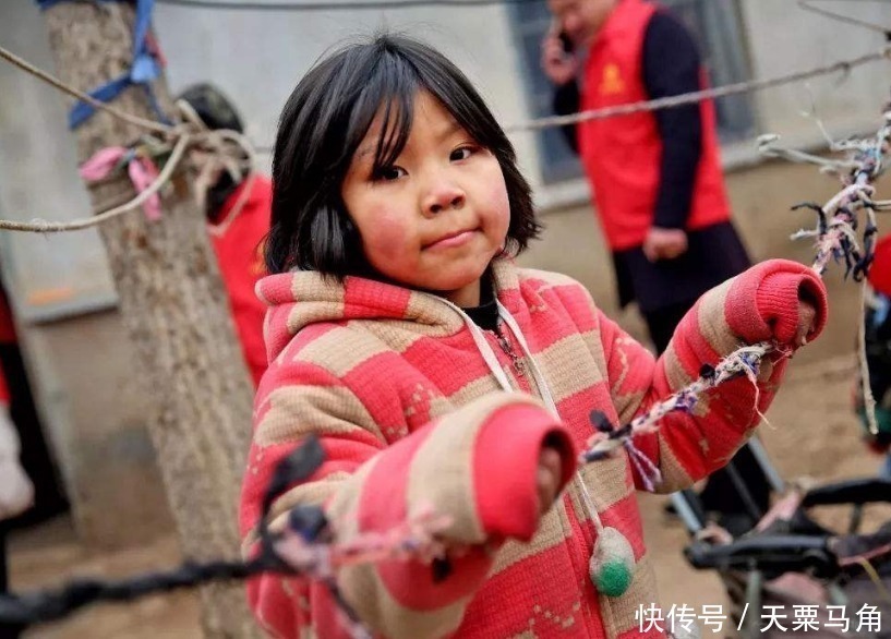 小敏|三胞胎交给奶奶带了三个月,妈妈直接认不出,画面太真实
