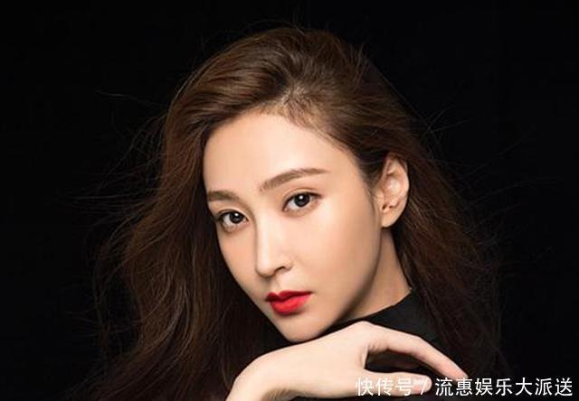 精油|头发容易又油又塌洗完头后3个习惯,头发第二天也蓬松