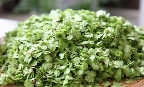 春天多吃这道蒸菜,安神助睡眠,做法简单,两天吃一次,睡觉香