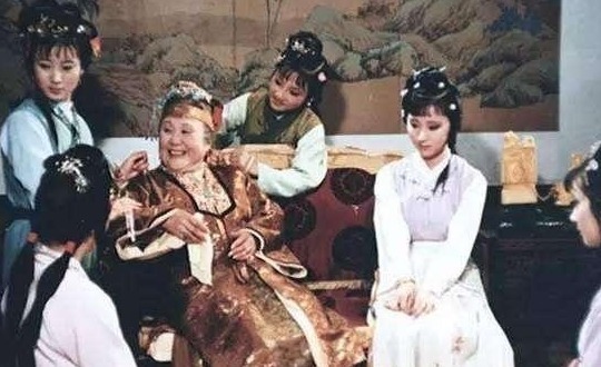 曹雪芹$林黛玉有一宝物,从出场到死都戴着,其实有深层含义