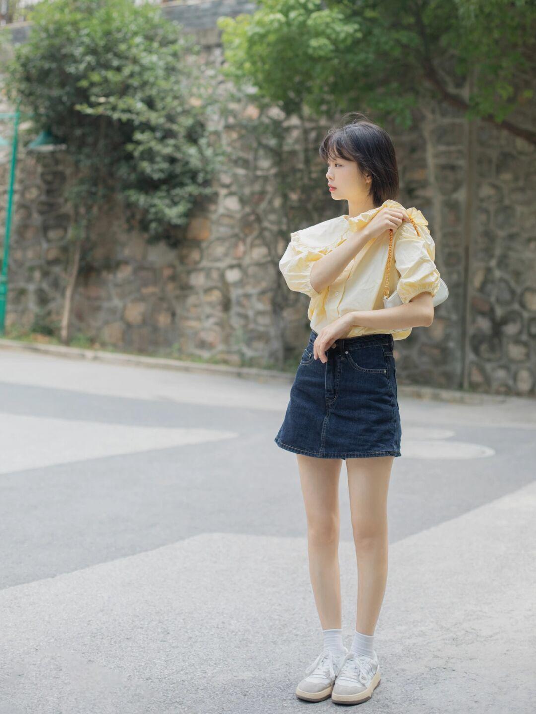 秋天|谁说早秋不适合穿短裙的,这样穿照样好看!