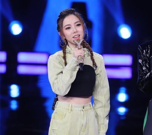 培训班|欺人太甚!《我们的歌2》李玟再换搭档,网友:当CoCo开培训班呢?