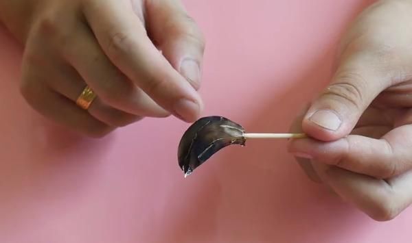 打火机|大蒜用打火机烤一下，没想到还有这个妙用，学到就是赚到