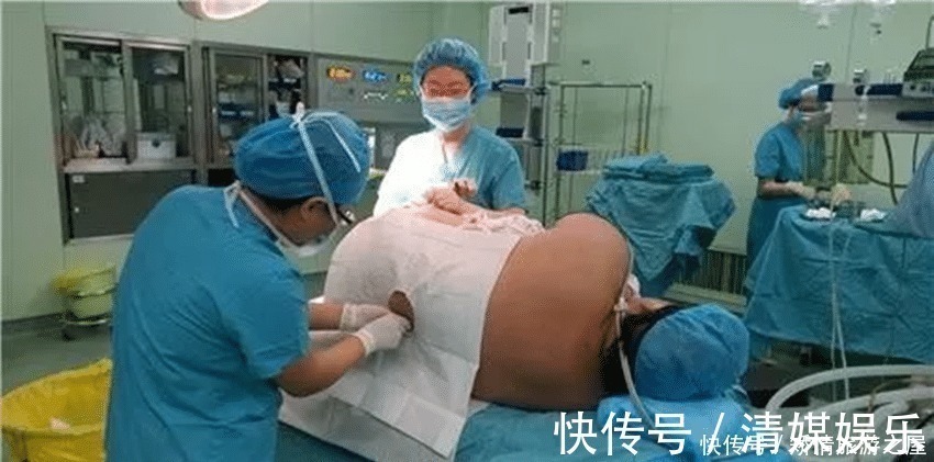 男宝|11斤重的男宝出生七天后,一直都没睁眼,医院检查后,全家人乐了