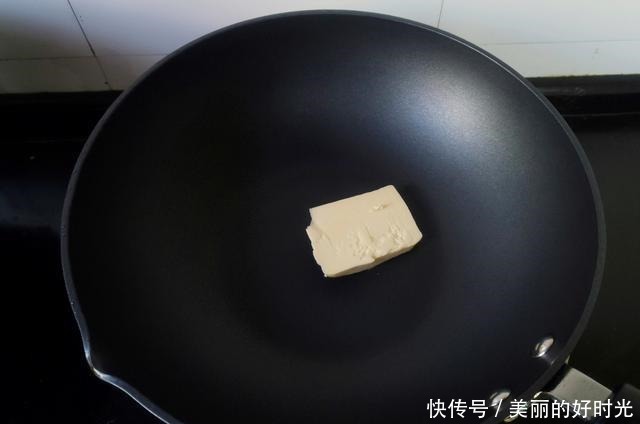 适合烘焙新手学做的小零食，简单易上手，口感香香脆脆，好美味